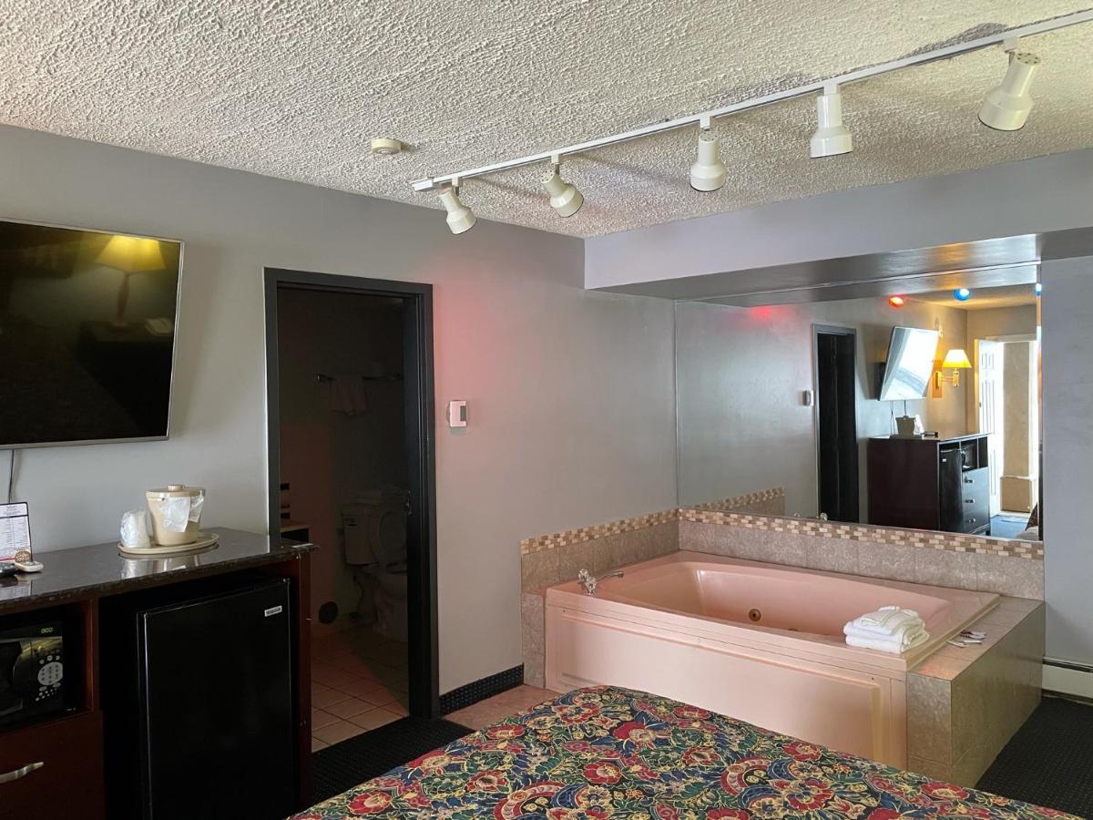 Countryside American Inn And Suites מראה חיצוני תמונה