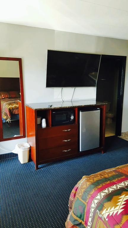 Countryside American Inn And Suites מראה חיצוני תמונה